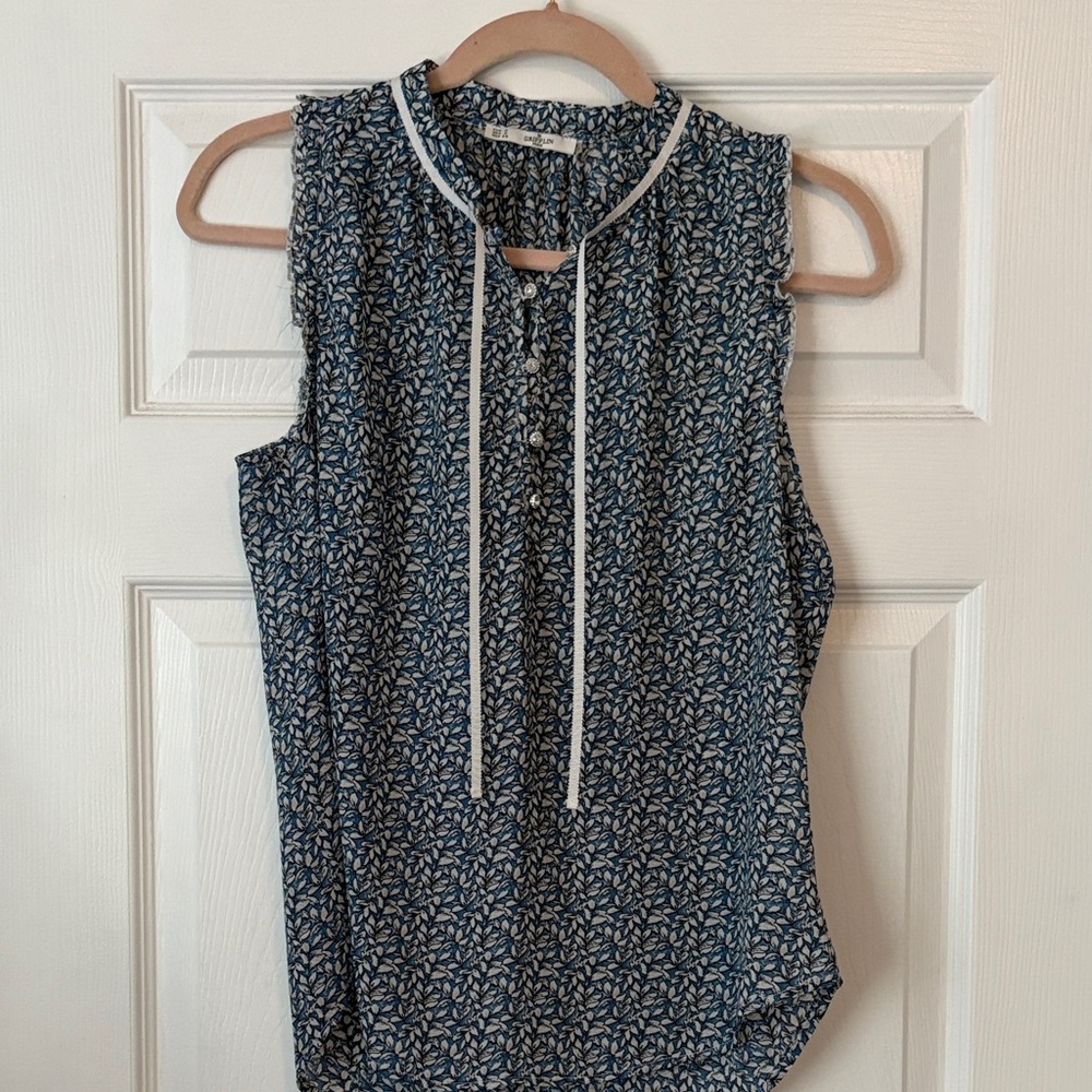 Grifflin Paris Sheer Blouse floral size small